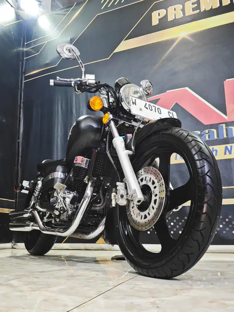Benelli PE250cc 2cilinder Gahar maco supr black.Anugerah motor rungkut