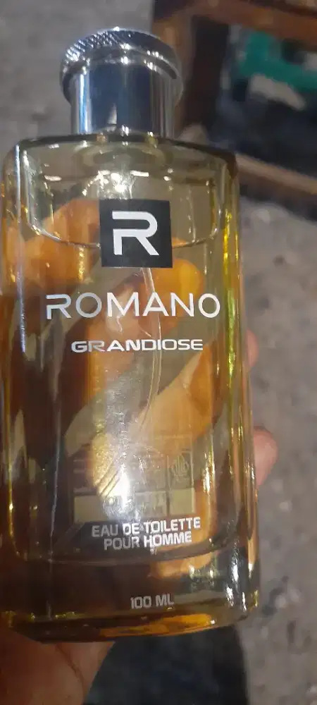 Minyak wangi ROMANO