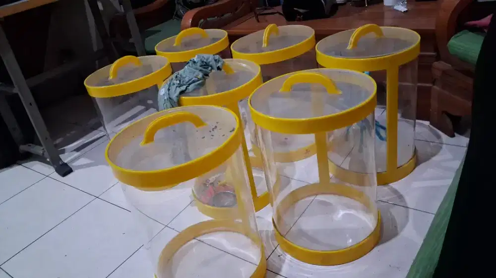 Tabung es akrilik ( 2.500.000 - 7 biji )