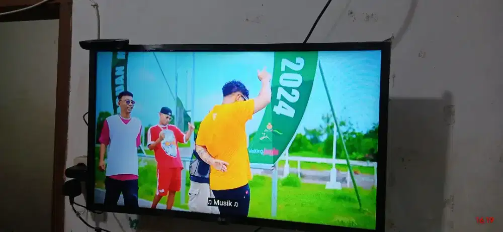 Tv LG original 32 inci digital android