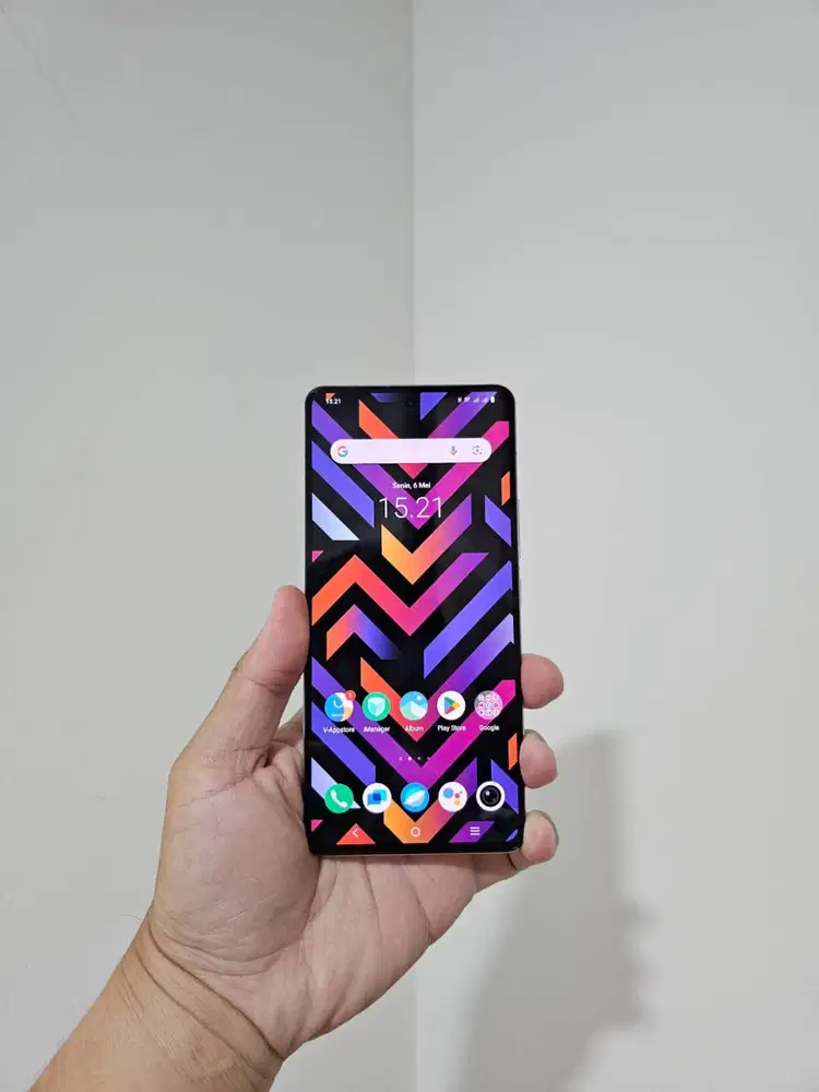 iQoo 11 5G 16/256 Legend Ex Resmi Snap 8 Gen 2 16GB 256GB Vivo