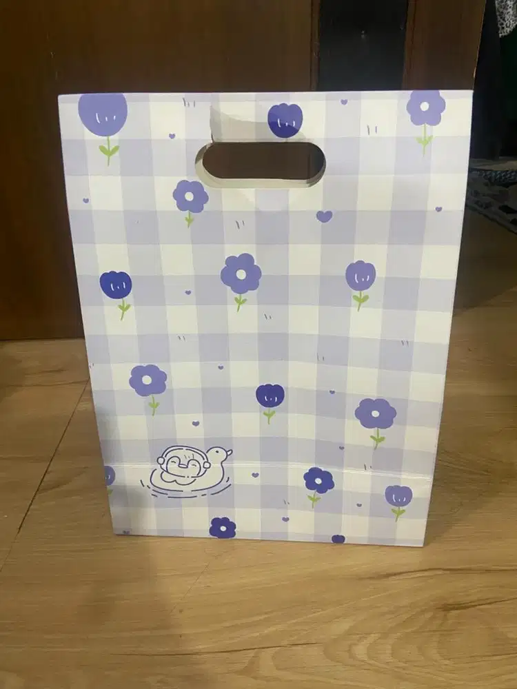 Second Hand Gift Bag