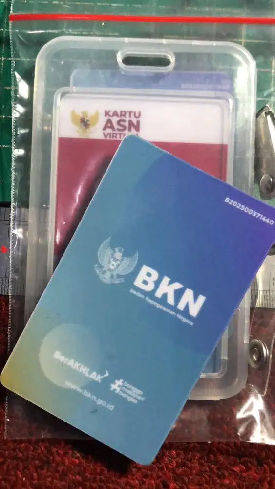 Pembuatan id card + Cover