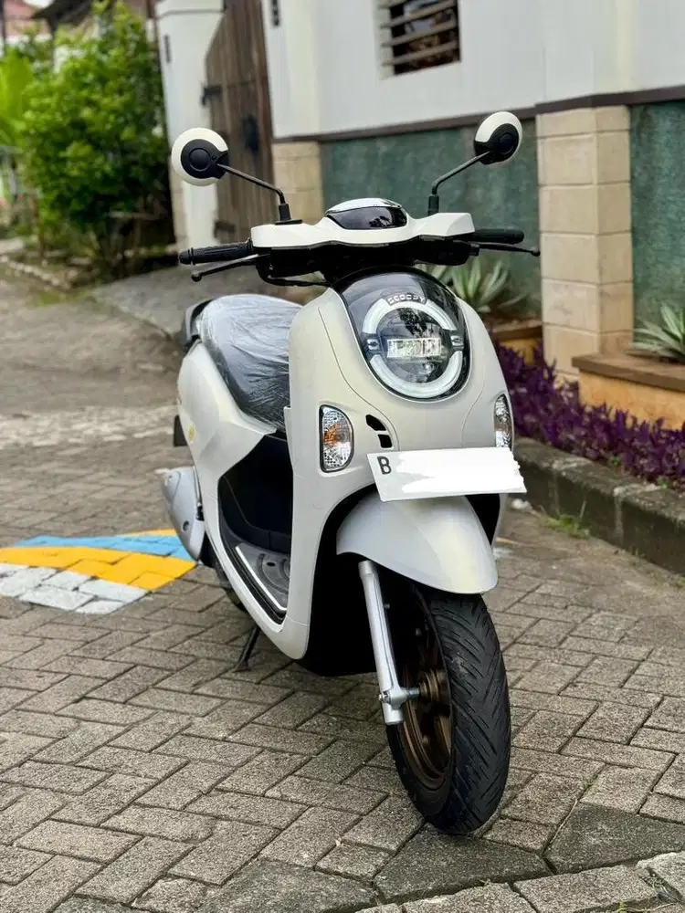 KM 23 KILO❗️SCOOPY PRESTIGE 2025 BLN 6 ALL NEW LIKE NEW