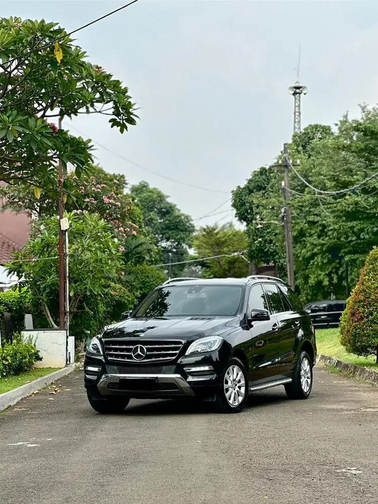 LIKE NEW Low KM Mercy ML250 CDI 2014 CASH Price