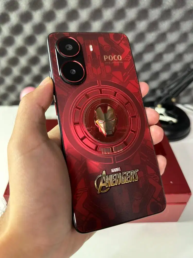 Poco X7 Pro 12/512gb Iron Man Edition