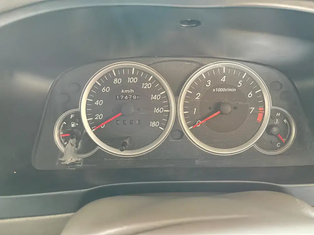Mobil Avanza G 2007