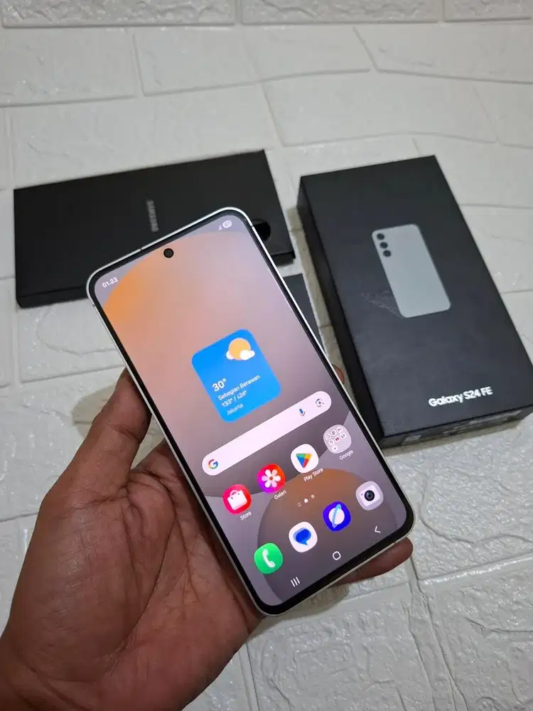 Samsung S24 FE 5G Sein (8/256) Mulus Fullset Original