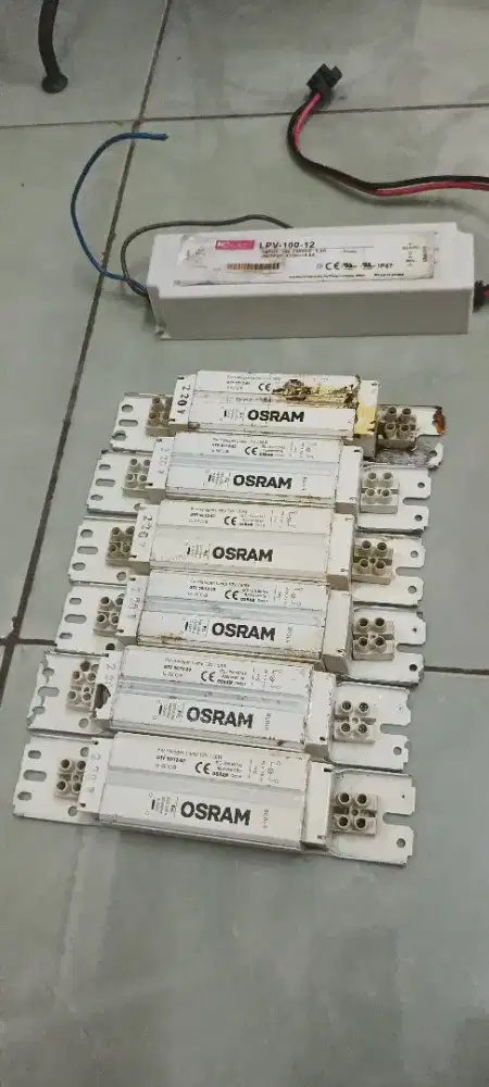 Balazt lampu untuk penerangan