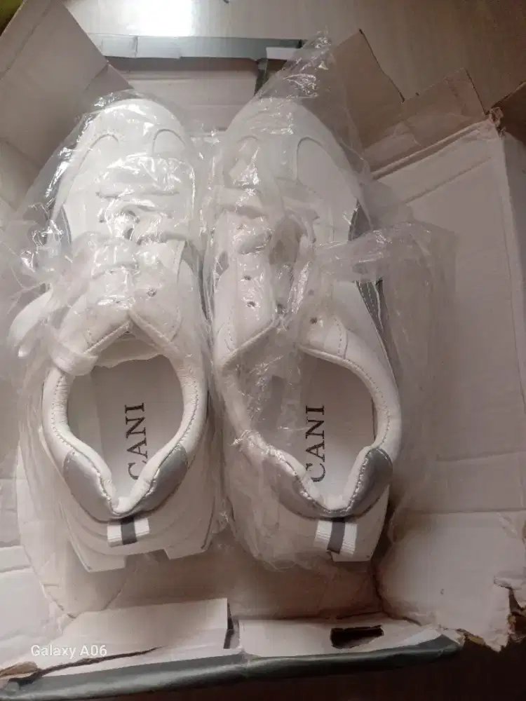 Sepatu cewe merk Cani