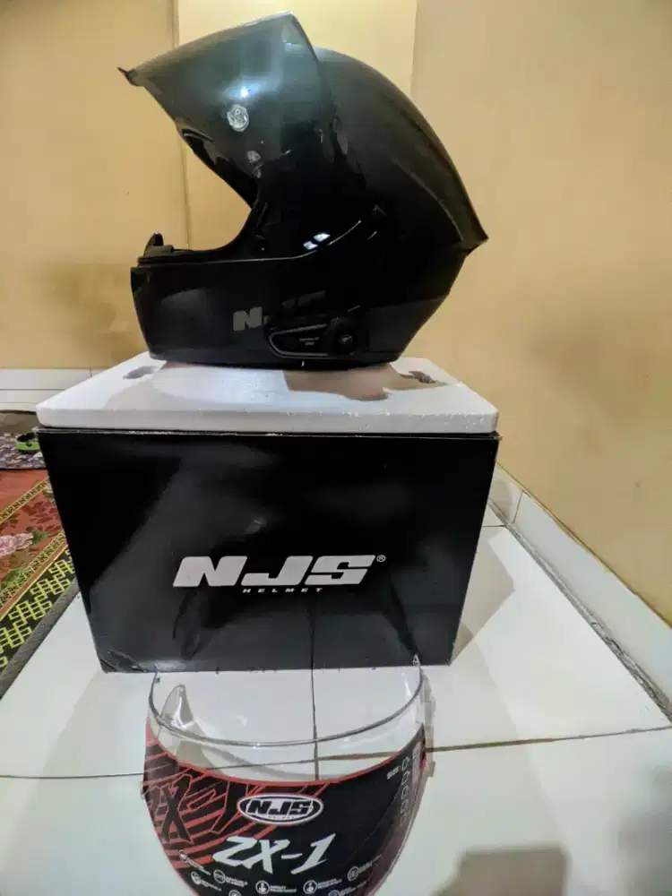 Njs zx1 size xl intercom