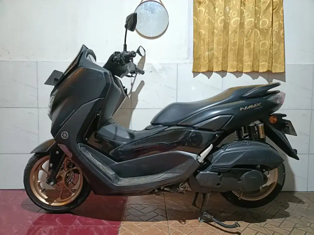 Nmax tahun 2023 full original/tt boleh gan cash lebih bagus