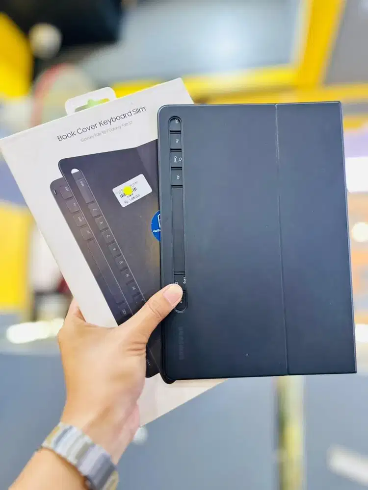 Samsung Book Cover Keyboard Slim Tab S8 & S7 Original