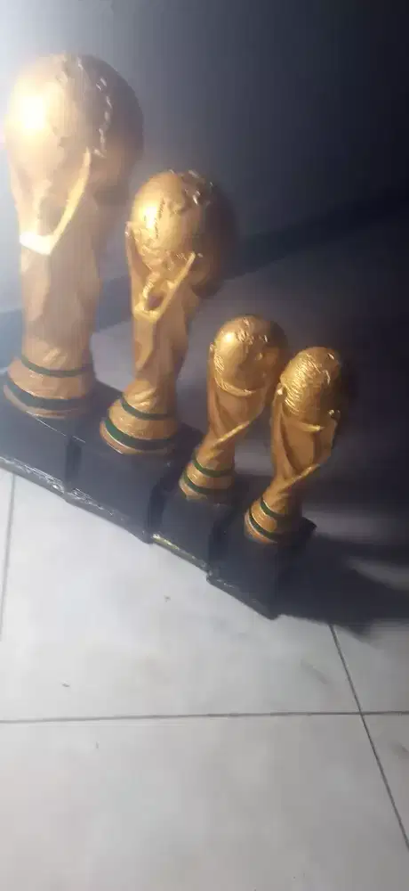 Jual piala modern harga murah