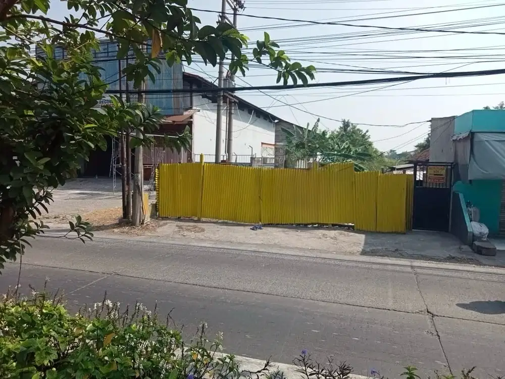 Tanah ngantong 0 Jl Raya Manukan