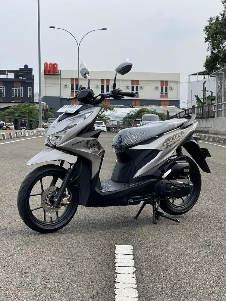 Cash/Kredit Honda New Beat Street Esp Tahun 2023