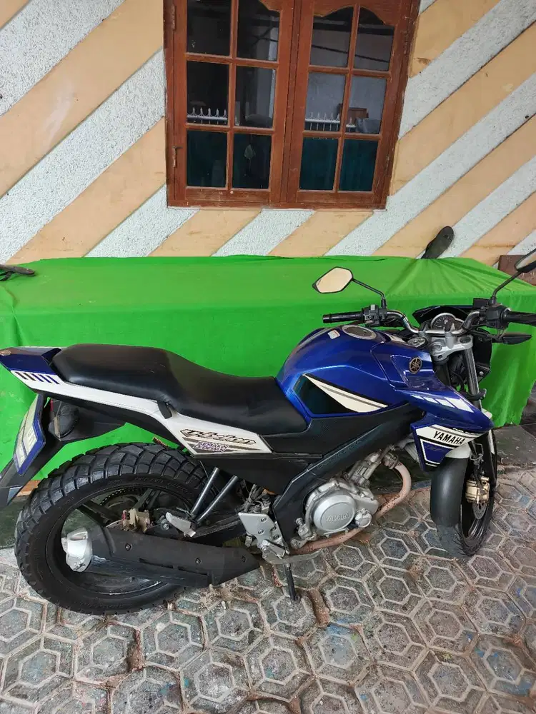 YAMAHA VIXION BLUE 2013 MULUS PAJAK HIDUP