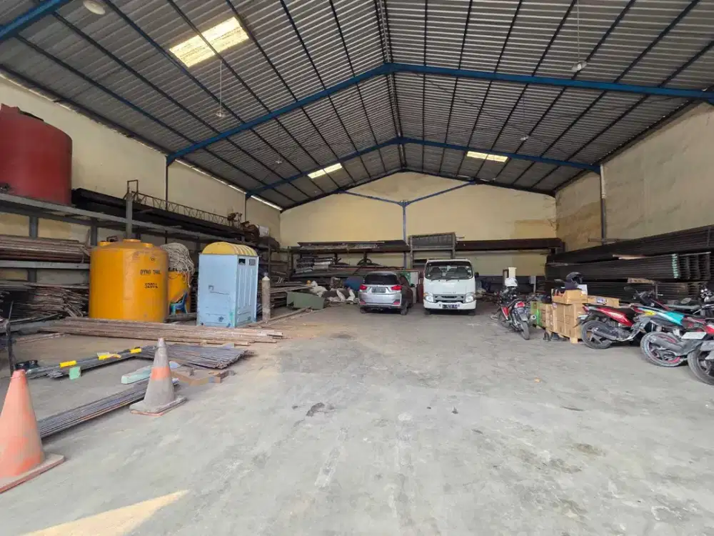 Jarang ada Gudang  Margomulyo jaya/buntaran