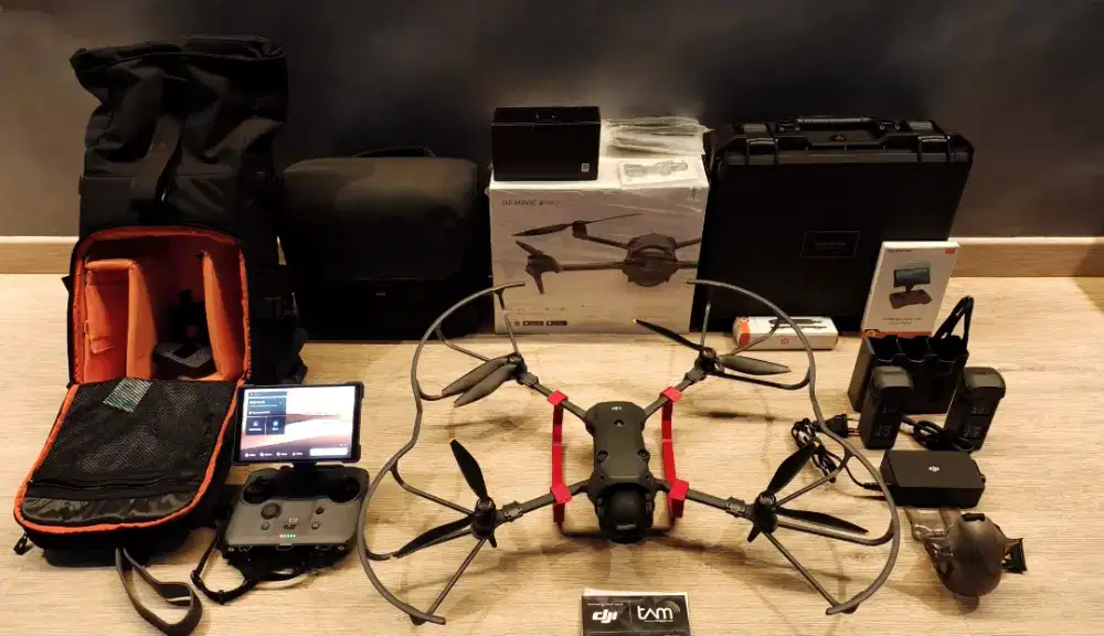 DRONE DJI MAVIC 4 PRO + RC Pro 2 + 3 Batteries 99% Like New! + BONUS !