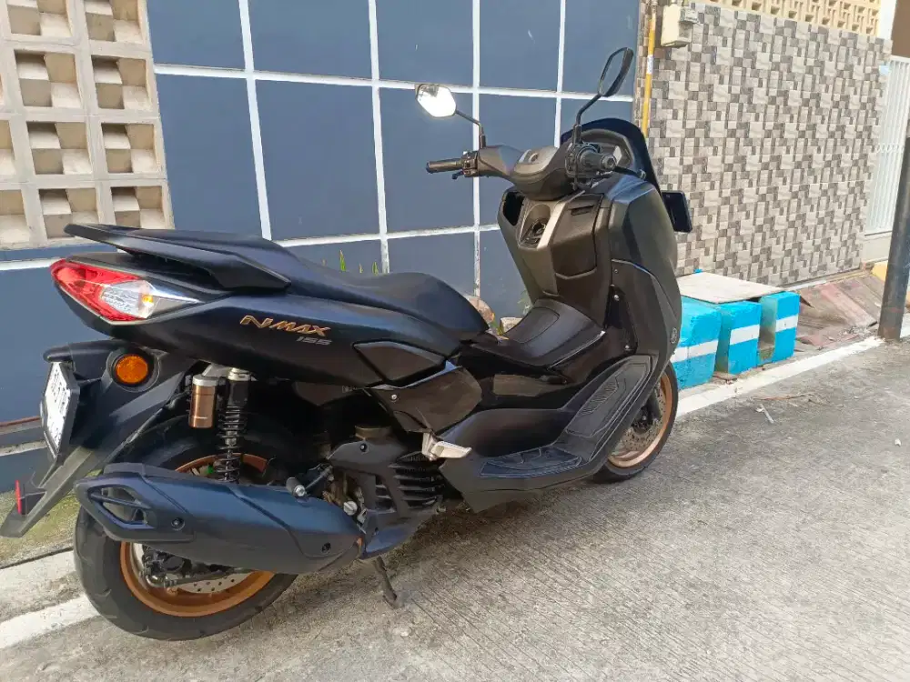 Nmax 2024 new keyless gress seperti baru