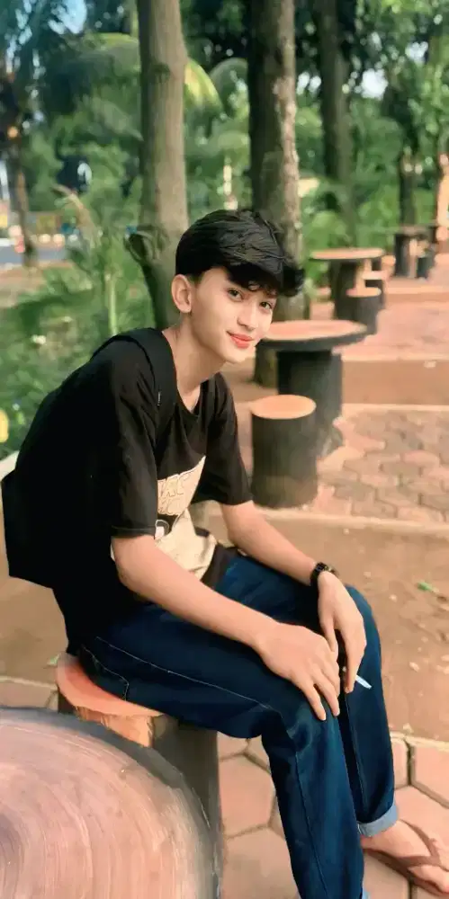 MENCARI PEKERJAAN SECEPATNYA fnb