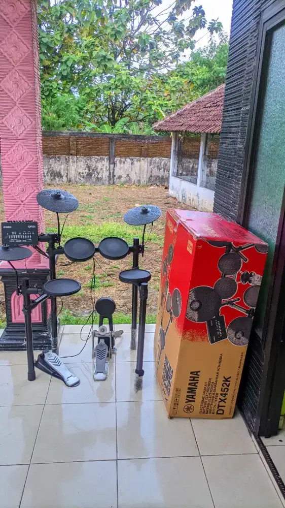 Yamaha dtx 452 seperti baru drum elektrik
