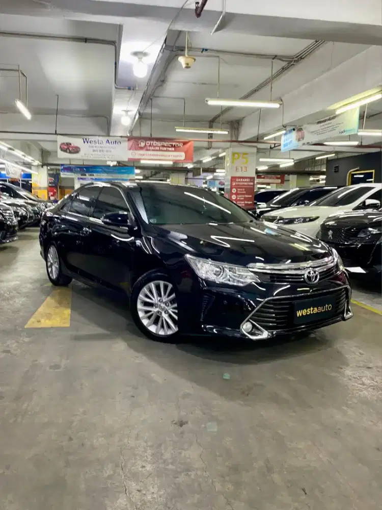 Low KM Toyota Camry 2.5 V AT 2017 Full record 2018