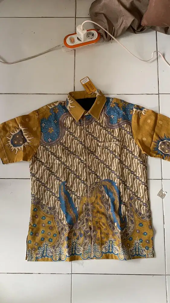 Kemeja batik pria
