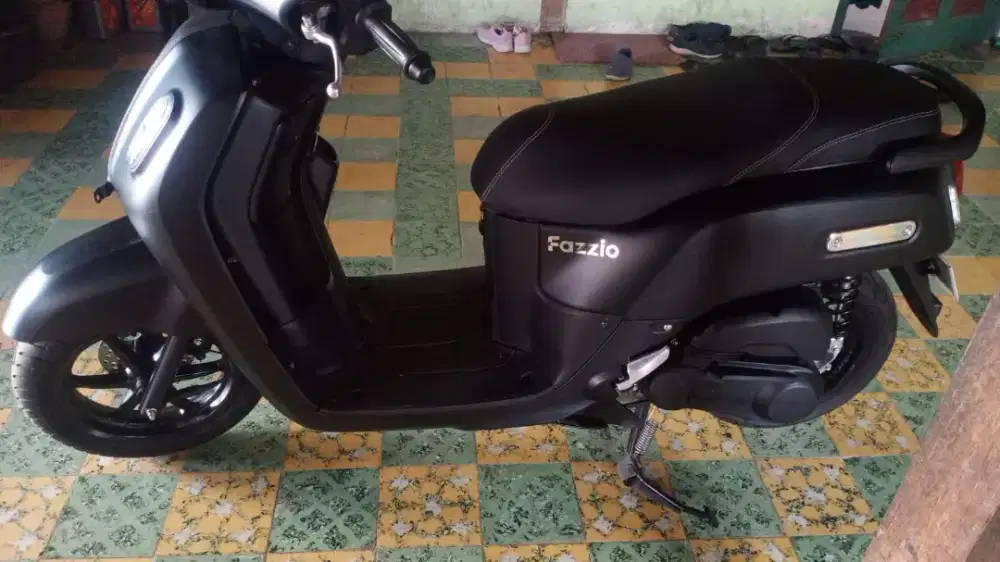 Fazzio lux hitam doff 125cc low km 2024 Gbm