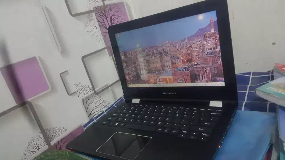 Lenovo yoga 300 11br layar sentuh