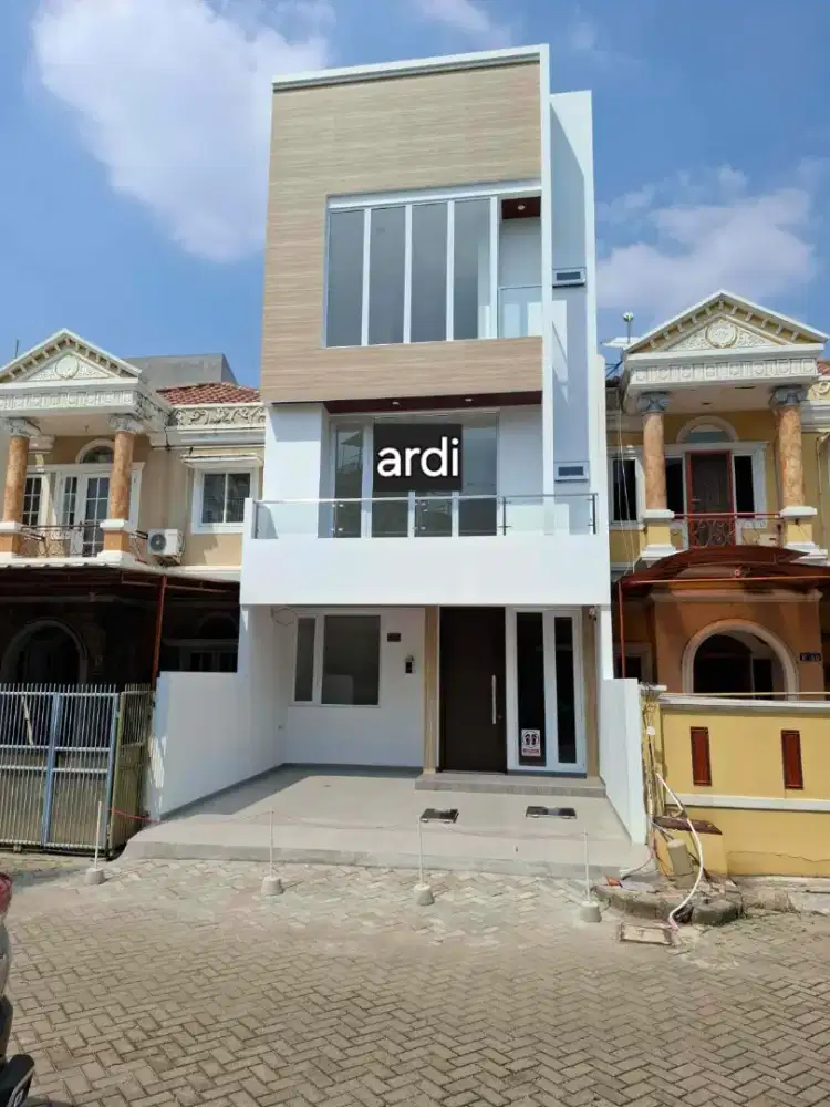 Dijual rumah baru, 3 lt, Taman palem