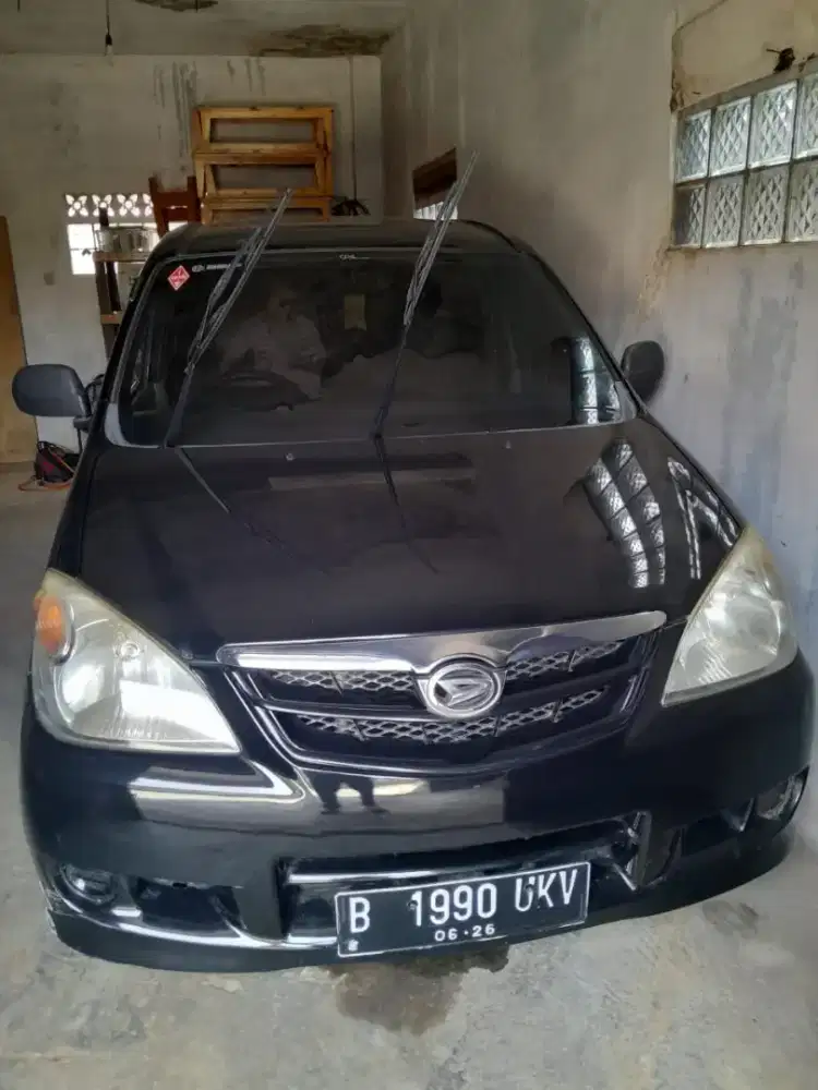 Daihatsu Xenia 2011 Bensin