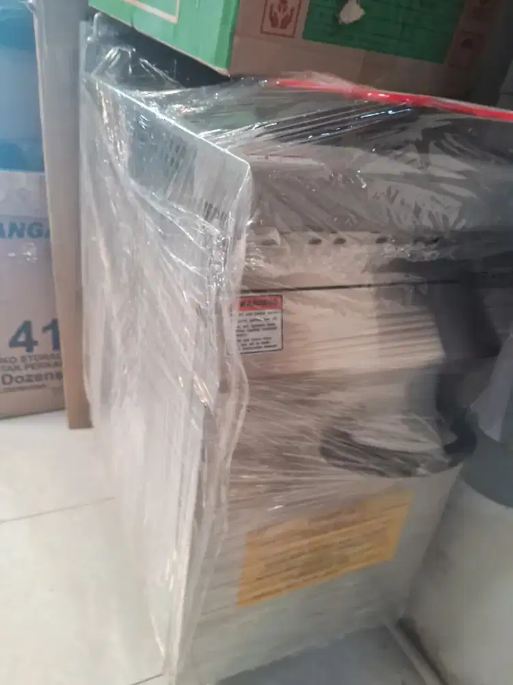 Gas Deep Fryer Getra GF20 ada 2 unit Baru dll