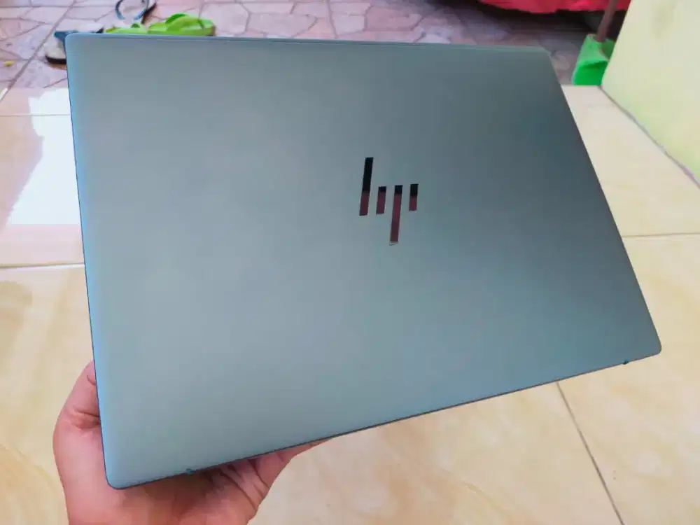 Dijual laptop Hp Pavilion plus intel i7 gen 13 intel EVO Ram 16GB SSD