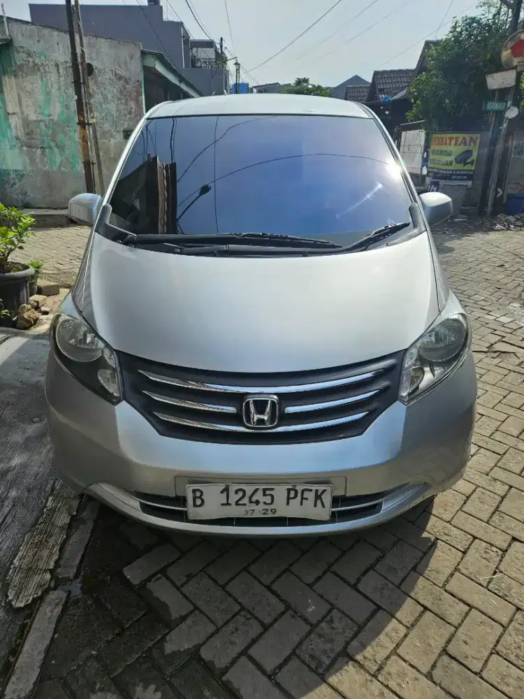 Honda FREED PSD Automatic Tahun 2009