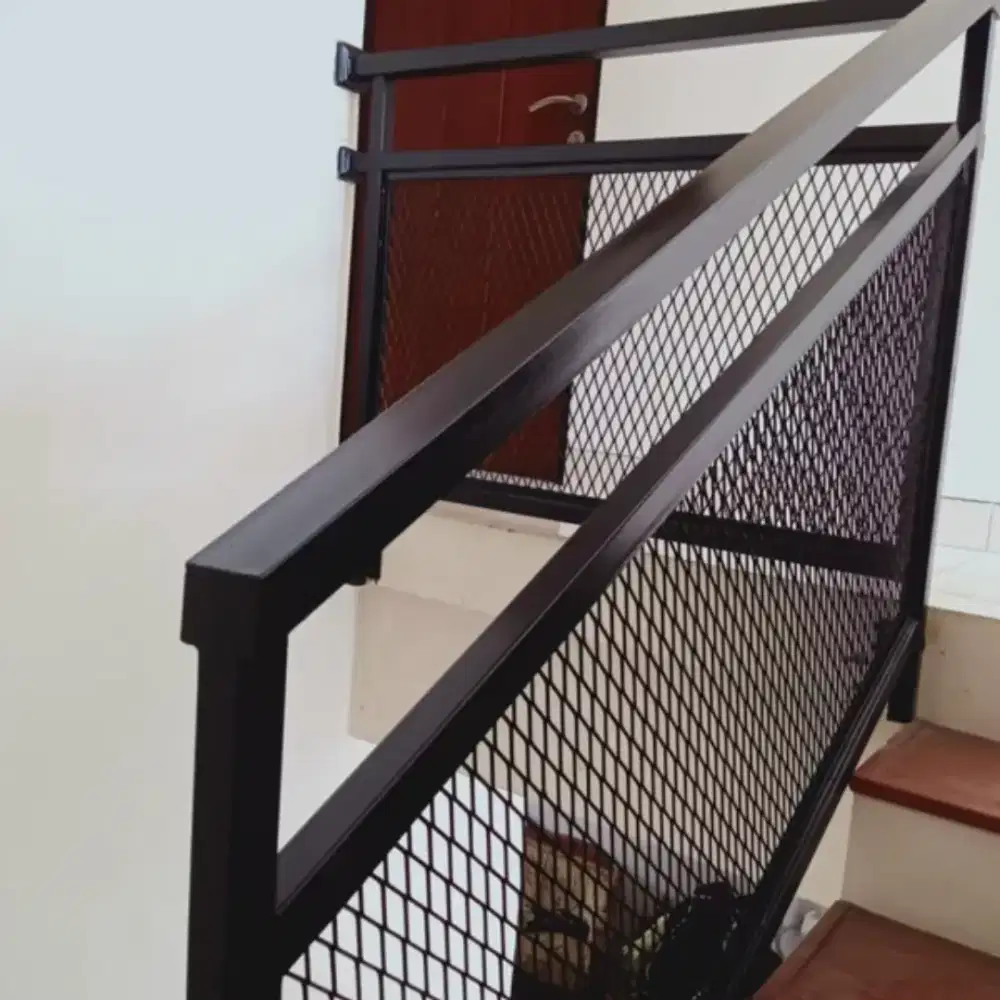 Balkon ram kawat