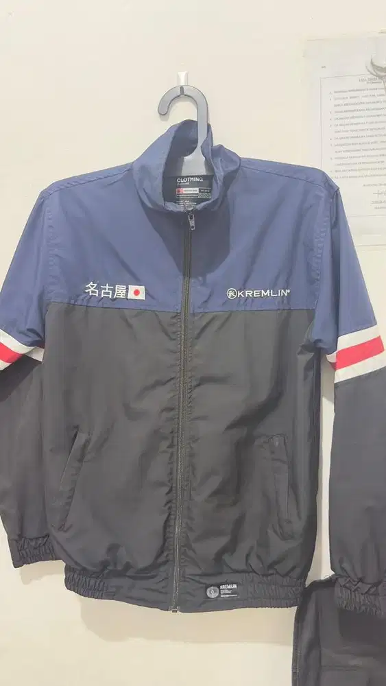 Used Jaket Kremlim