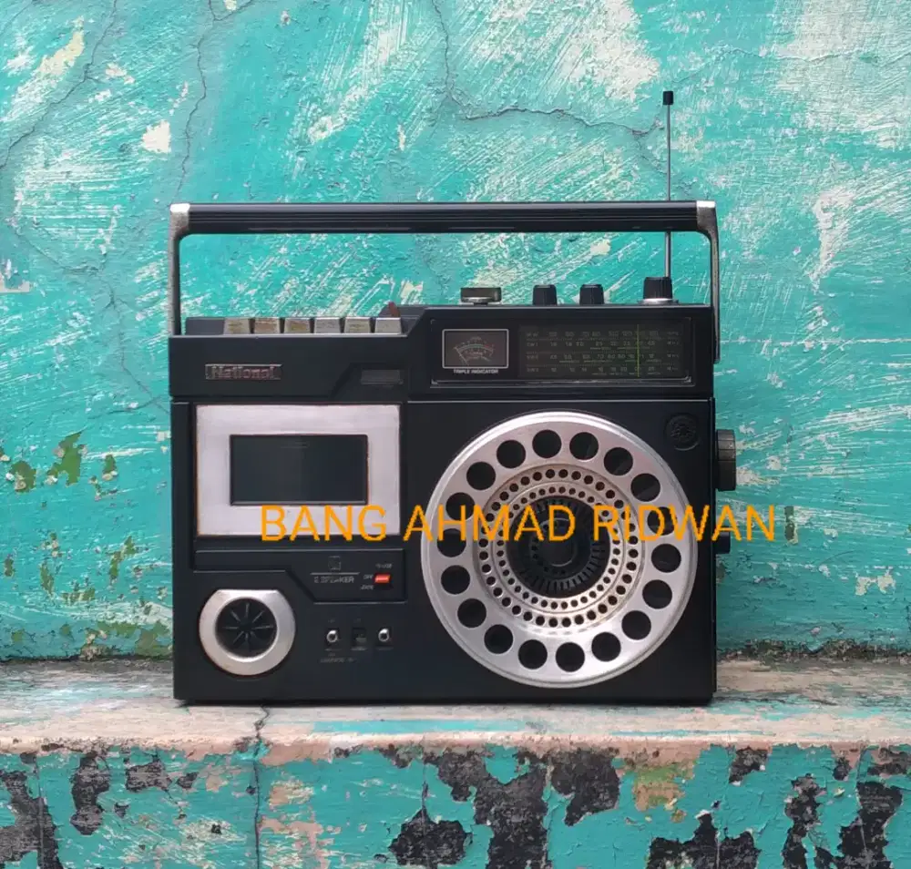 National tape kaset pita radio MW AM SW antik jadul kuno tua klasik