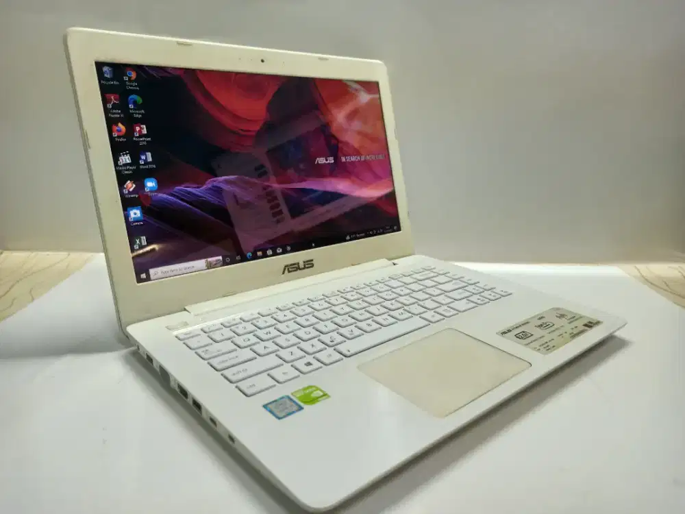 Laptop karyawan.. Asus A456U i5 Gen6/8Gb /256Gb /Double Vga