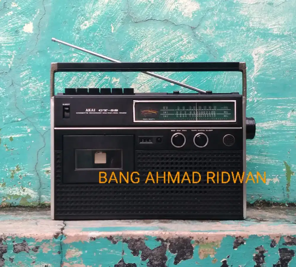 AKAI tape kaset pita radio MW AM SW antik jadul kuno tua klasik