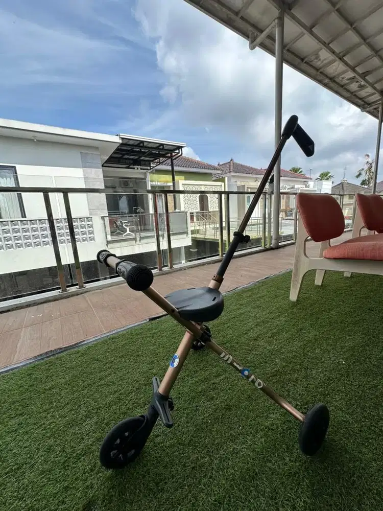 Travel stroller micro trike Gold