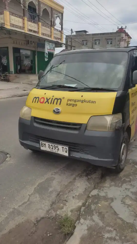 Grand max pick up