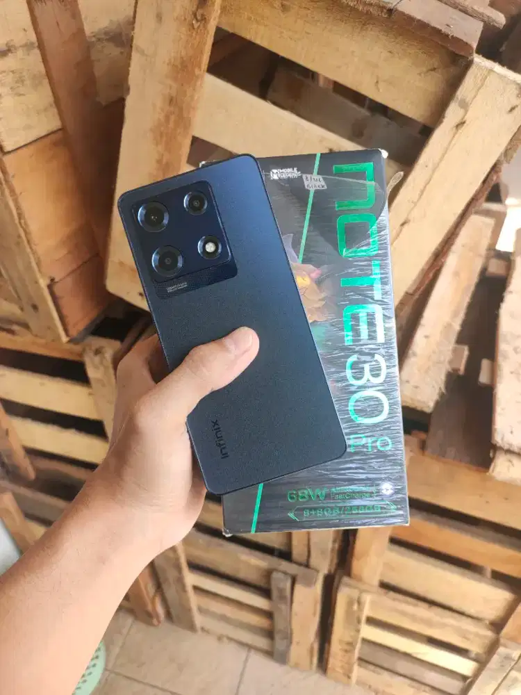 Infinix note 30 pro, ram 8/256