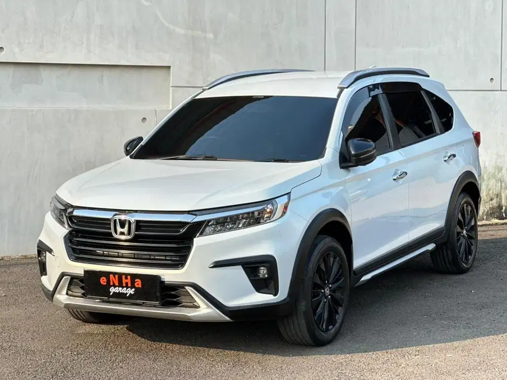 TerMURAH.. New BRV PRESTIGE 1.5 A/T 2022.. eNHa garage Semarang..