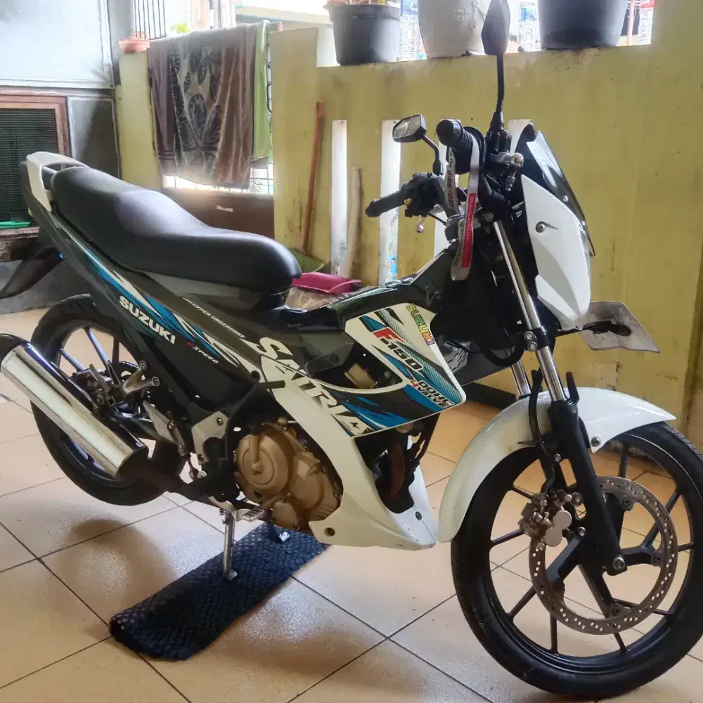 Suzuki satria FU 150