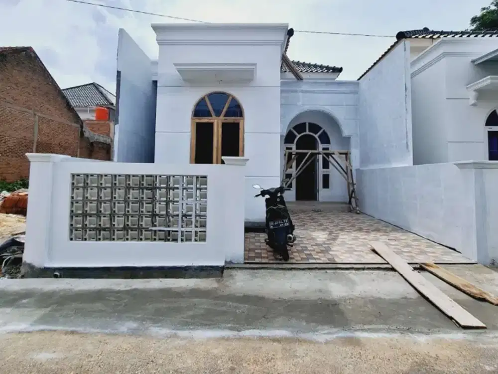 HUNIAN BERKONSEP CLASIC MODERN ELEGANT STRATEGIS DEKAT KAMPUS TERNAMA
