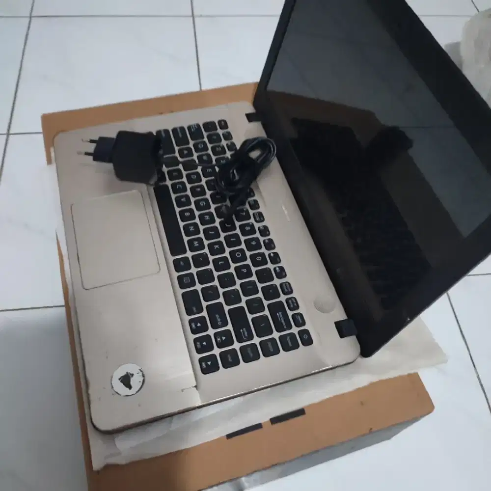 Laptop Asus X441MA