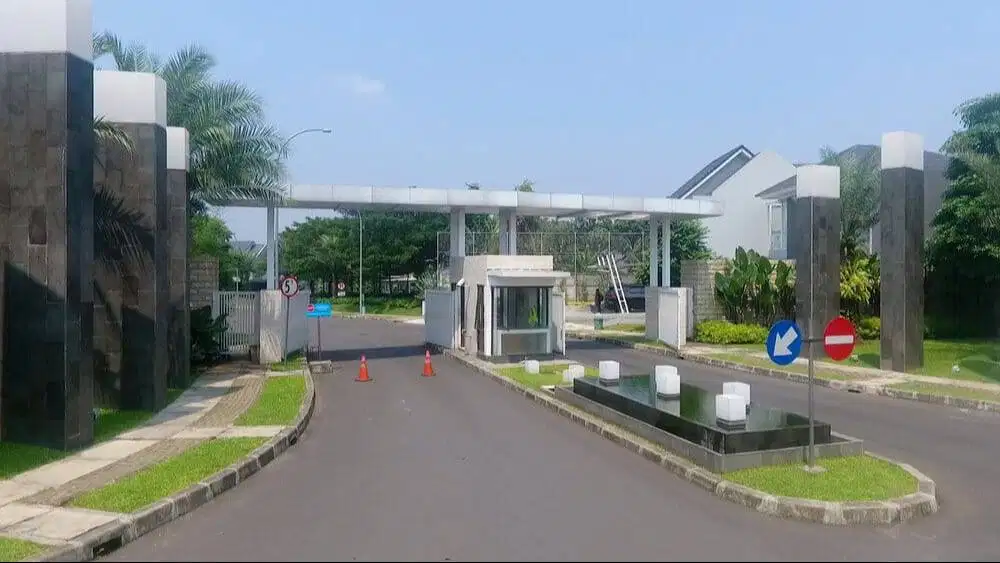 Dijual Rumah Strateis di Premier Terrace di Ciracas (NEGO)