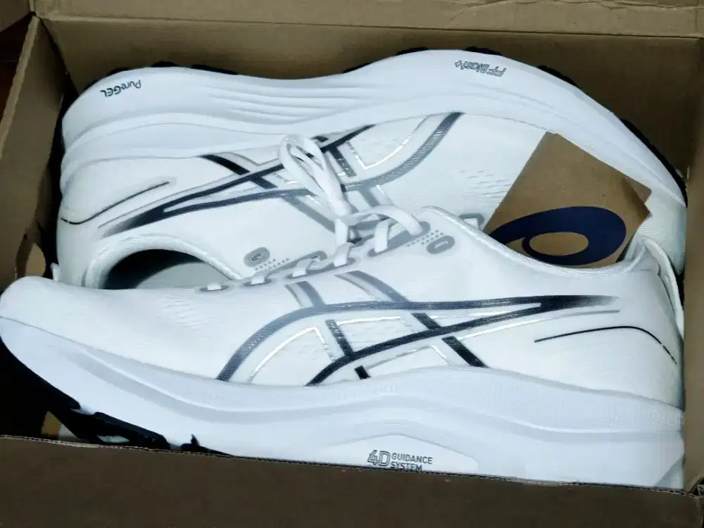 Sepatu Running Asics Gel kayano 32 broken white New