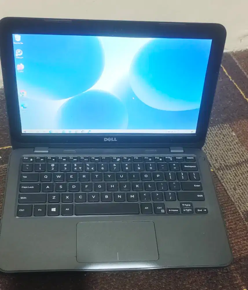 Notebook DELL INSPIRON AMD A9-9420E RAM 4GB VGA RADEON layar 12in